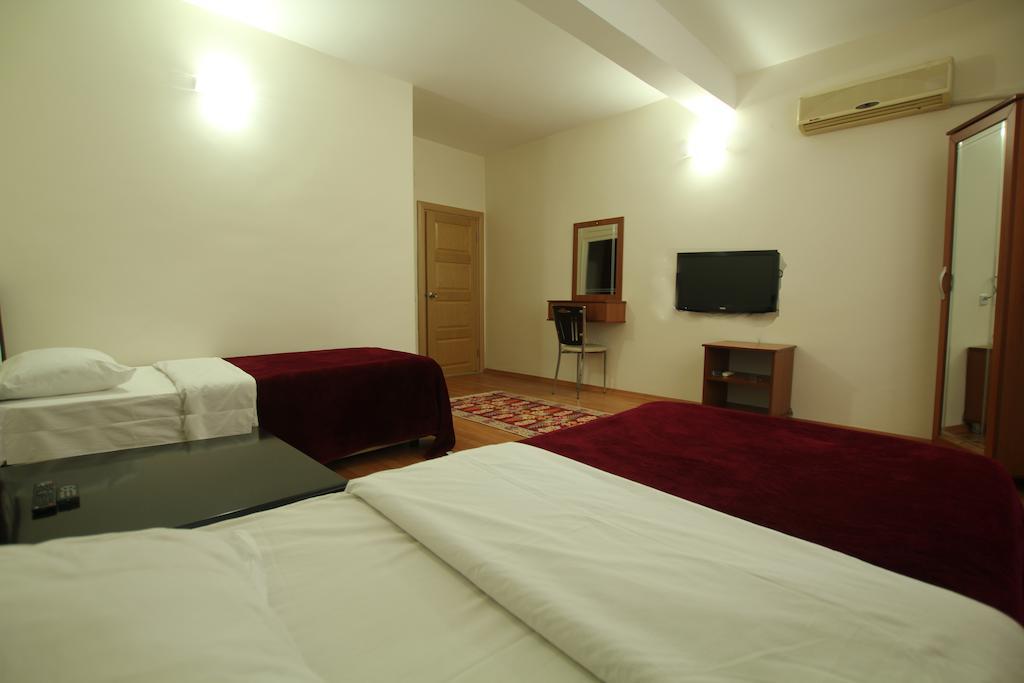 Koepruecue Hotel Diyarbakır Quarto foto